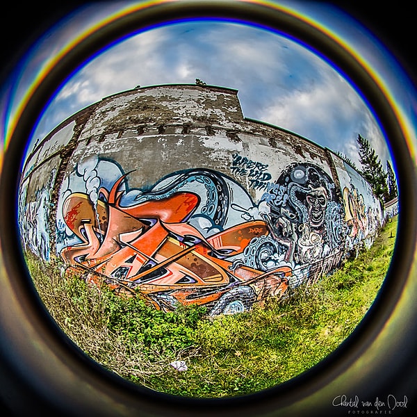 2. Стрит-арт в небольшом городке