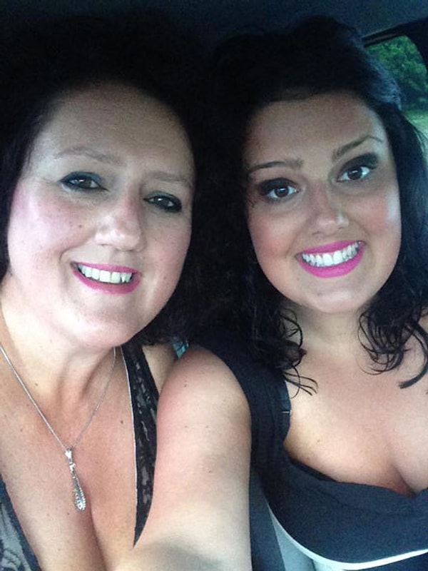 3. Пэнкхерст рассказала, как все произошло: во время менструации в прошлом месяце она вставила тампон, но из-за стресса перед экзаменами забыла об этом, и ввела еще один.