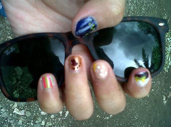 Маникюр в реальной жизни