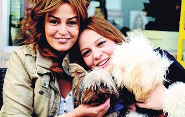 8. Açelya Elmas ve Naz Elmas