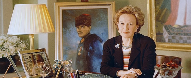 9. Suna Kıraç (2 milyar dolar)