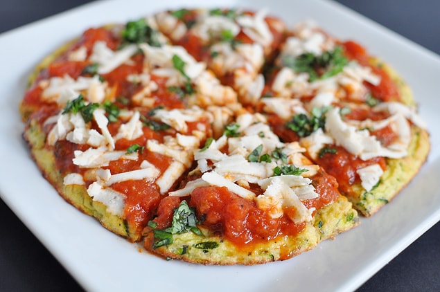 13. Son olarak "ama biz diyetteyiiiiz!" diyenlerin pizzası!