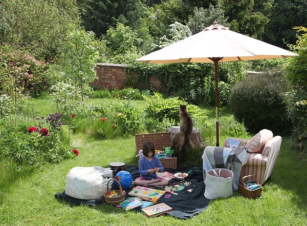 10. Она стала более спокойной, меньше тревожиться и даже начала играть на улице.