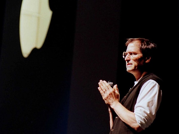 9. «Увольнение из Apple стало для меня лучшим событием в жизни. Бремя успеха сменилось на проворство новичка, не уверенного ни в чём. Я получил свободу, которая позволила мне вступить в один из самых творчески активных периодов жизни»