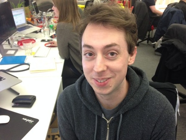 6. - Пол, опиши месячные в трех словах.