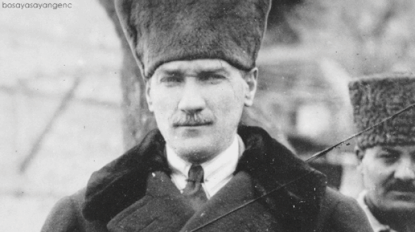 5. Atatürk'e Kemal adını veren öğretmenin adı nedir?