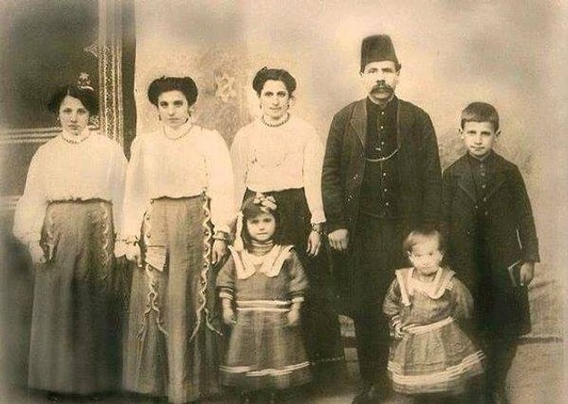 4. Tigranagert'te Ermeni bir aile - 1914