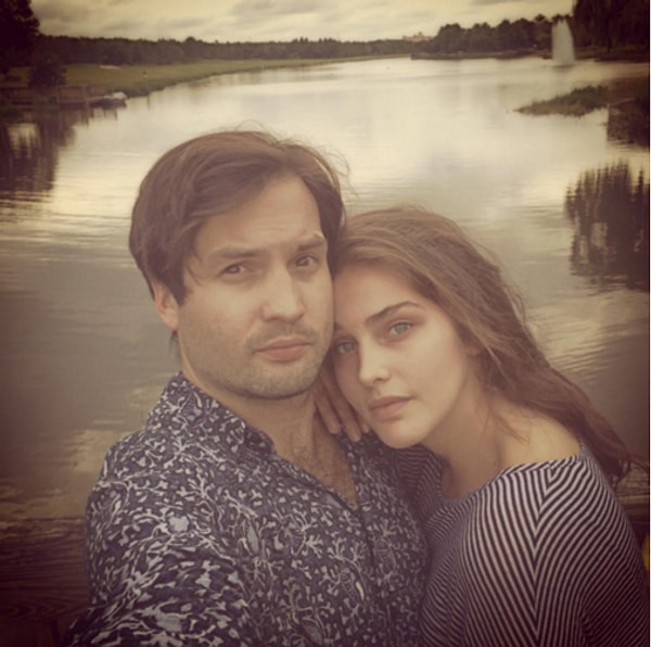 1. Паре пророчили большое и счастливое будущее.