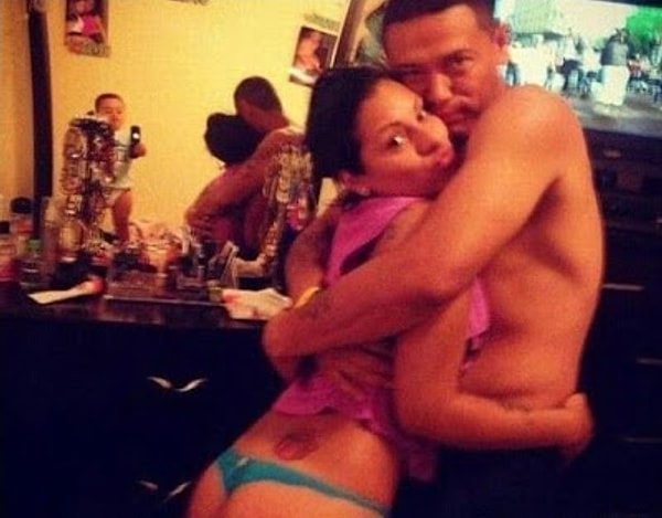 5. Супруги, которые забыли, что зеркало умеет отражать 😆