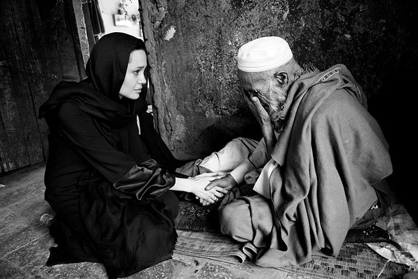 Она учит их быть добрыми и милосердными.