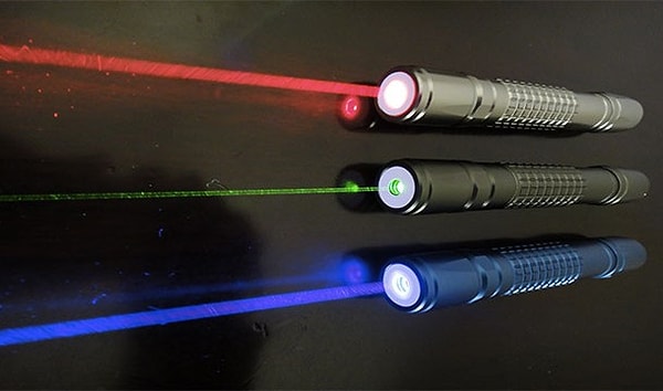 22. Самое холодное место во вселенной было искусственно создано в лаборатории на Земле. Ученым практически удалось заморозить атомы, используя лазерное охлаждение.