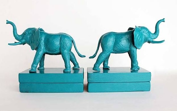 10. Держатель для книг