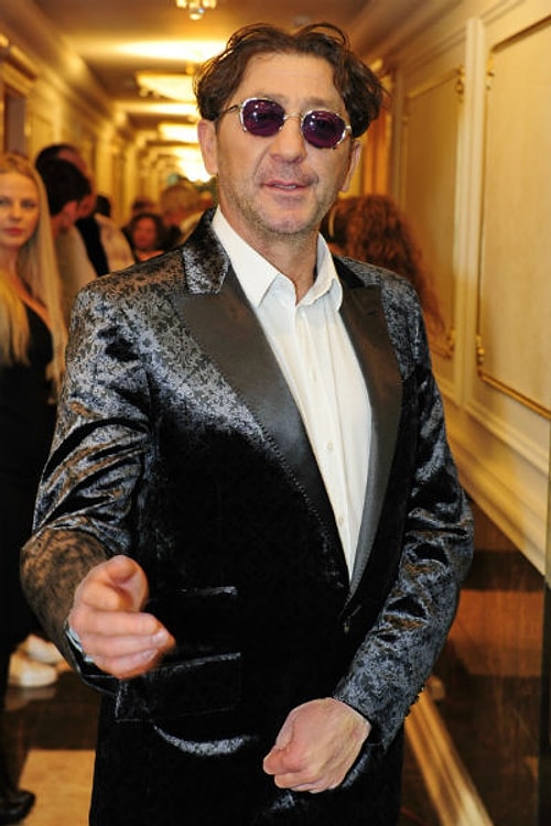 Слава к Григорию Лепсу пришла поздно: ему пришлось многое пережить, чтобы взобраться на олимп отечественного шоубиза.