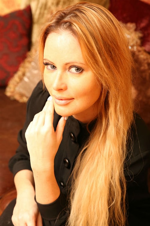 Дана Борисова, известная телеведущая, тоже не смогла избежать алкогольной зависимости.