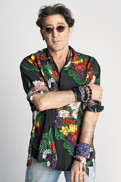 Слава к Григорию Лепсу пришла поздно: ему пришлось многое пережить, чтобы взобраться на олимп отечественного шоубиза.