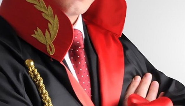 5. Gecikmesinde sakınca olan hallerde Cumhuriyet Savcısı'nın talimatı ile de yayın yasağı konabilir.