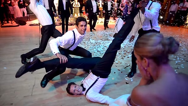 8. Потанцуйте, или просто пройдитесь