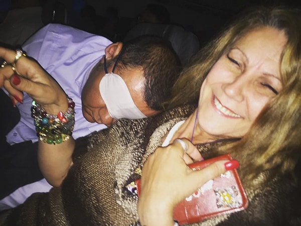 19. "Взял и заснул на моей маме"