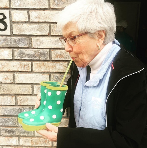 8. Резиновые сапожки - еще одна находка: