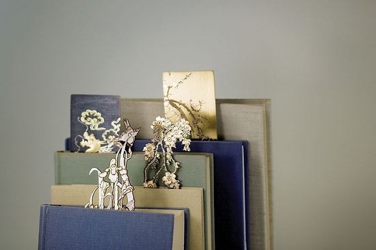 Истории, облеченные в серебро: замысловатые закладки для книг