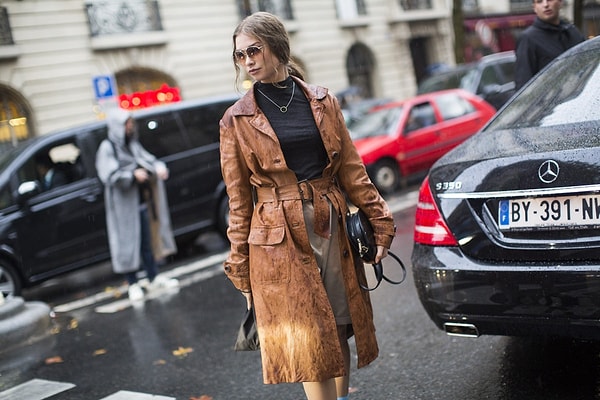 7. Не взирая на дождь, ...