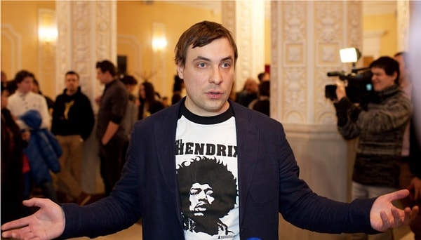 5. Опять-таки по версии журнала GQ, в 2015 году Евгений стал "Актером года" и "Человеком года".