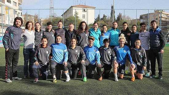İzmir'de Futbol Kadınlardan Sorulur