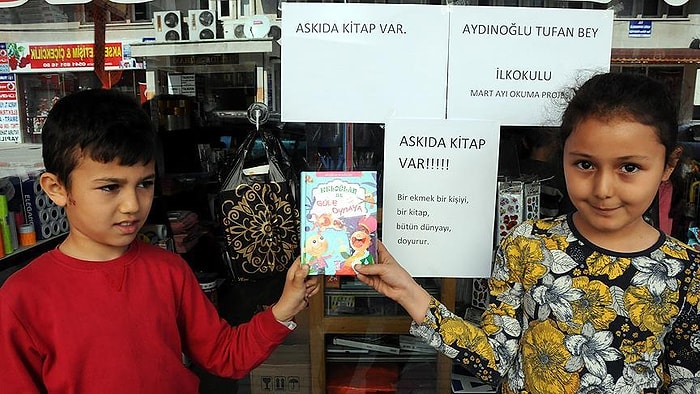 Öğrenciler Kitapları 'Askıda' Biriktiriyor