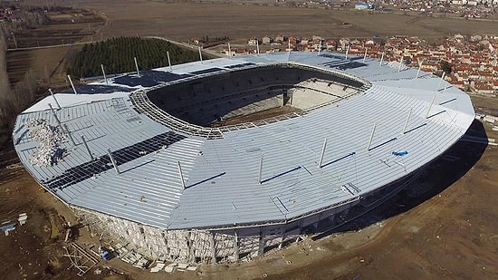 Gençlik ve Spor Bakanı Kılıç: "7 Statta Çalışmaların Yüzde 70'i Tamamlandı"