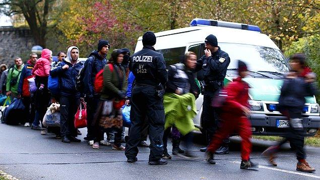 Almanya'ya gelen sığınmacı sayısı da azalıyor