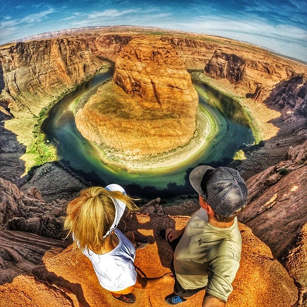 6. Петр Вайль: "Не бойтесь протоптанных дорог. Они протоптаны не просто так. Если миллионы людей до тебя ахнули при виде Нотр-Дам де Пари, ты тоже не стесняйся ахнуть".