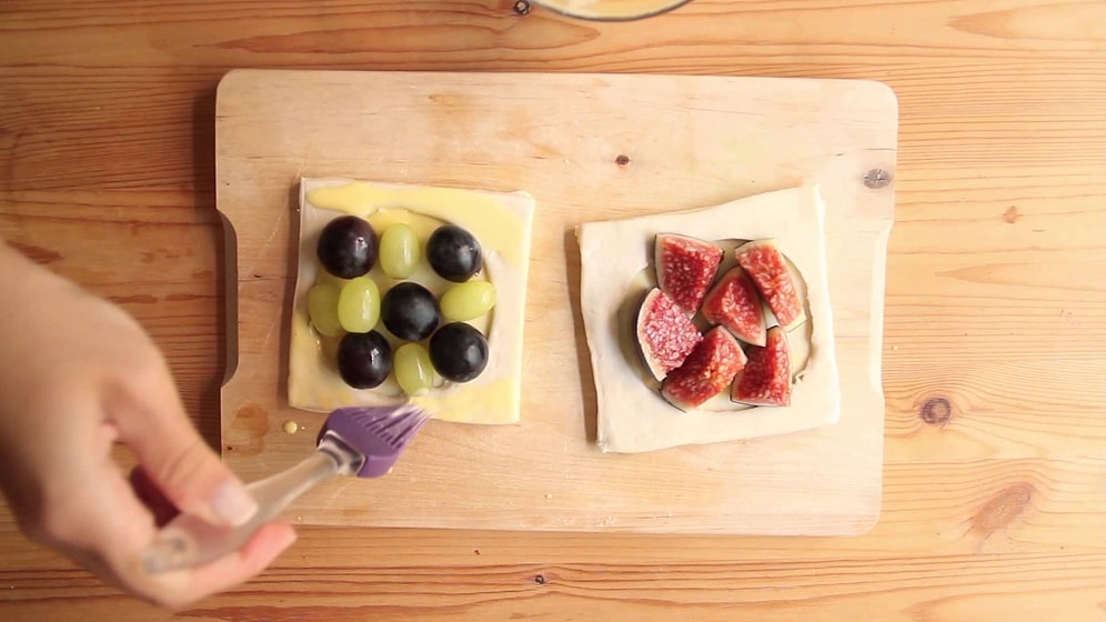 Онедио Кухня - Слоеные тарталетки с фруктовой начинкой