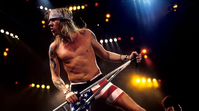 15. Irkçı ve Homofobik Axl İddiaları