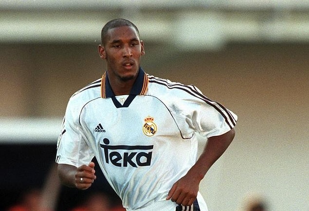 13 - Nicolas Anelka