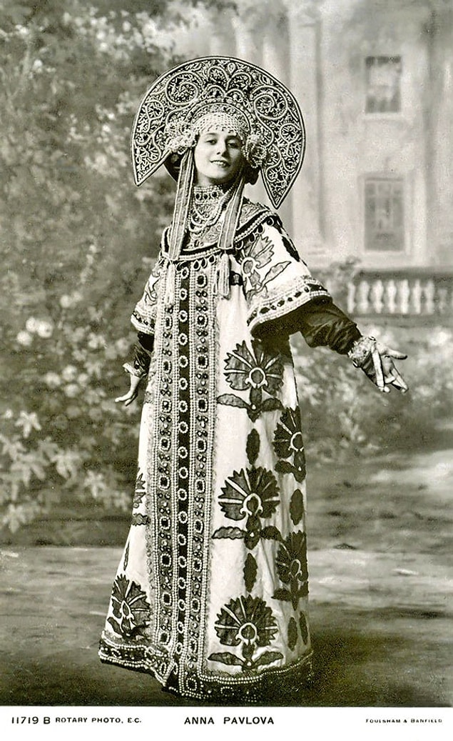 8. Rus bir baş balerin olan Anna Pavlovna