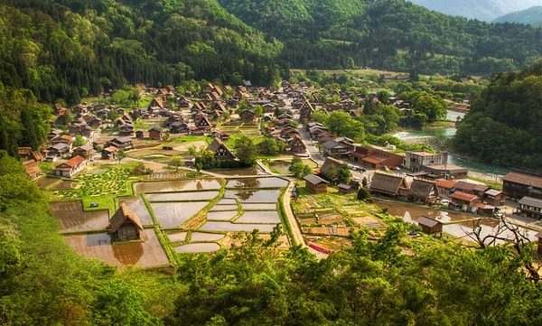 3. Shirakawa-go, Япония