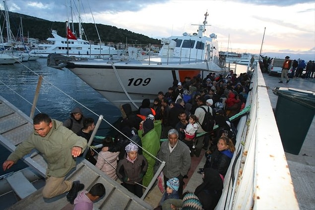 2. Ve İlk Göçmen Kafilesi Dikili'de