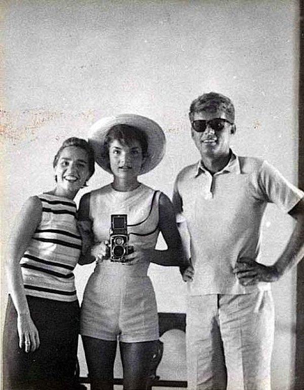 9. Kennedy ailesinden bir selfie.