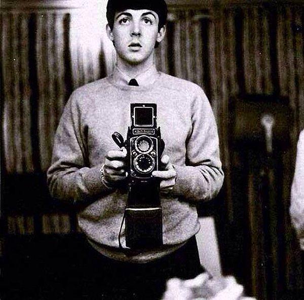 24. Gençlik yıllarında Paul McCartney