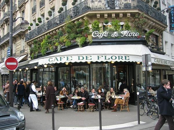 6. Saint Germain'de cafelerin en ünlüsü: Café de Flore