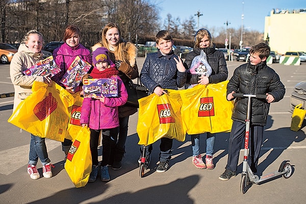 6. Но посиделками в кафе встреча не окончилась.