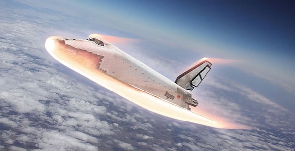 5. Перед входом в атмосферу Земли в конце полета корабль беспорядочно кувыркался в течение 10 минут, так как не сработала автоматика, которая должна была позволить отсекам отделиться.