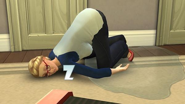 16. Sims oynarken, simlerinizin kendi yatağına yatmak istemeyip sağda solda uyuya kalması.