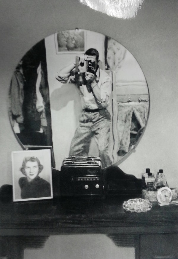 21. Когда открываешь фотоальбом деда, а там...