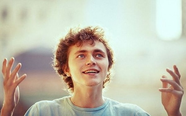 8. Избавиться: люди, сидящие на улице, готовые написать для тебя стихи