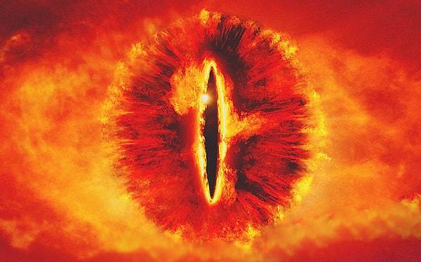 10. Yüzüklerin Efendisi - Sauron'un Gözü