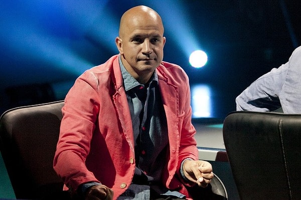 4. Он не единственный, кто протестует против такого расклада: наставники и хореографы не однажды замечали, что по итогам зрительского голосования проект часто приходится покидать сильнейшим танцорам