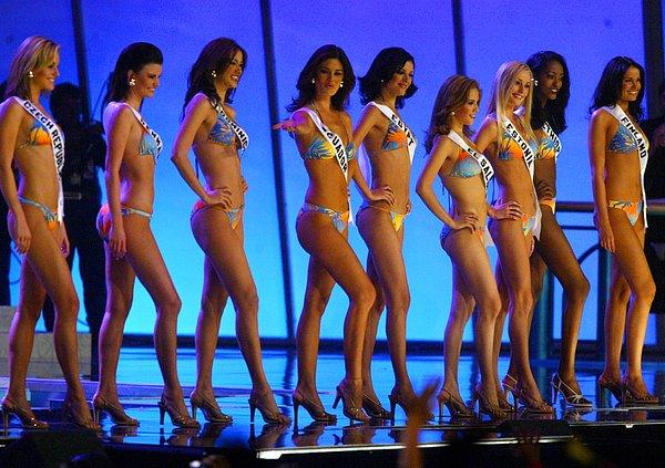 20. Ama tabi ki bazı şeyler asla değişmiyor: Kainat Güzellik Yarışması'nda hala bikiniler ön planda.