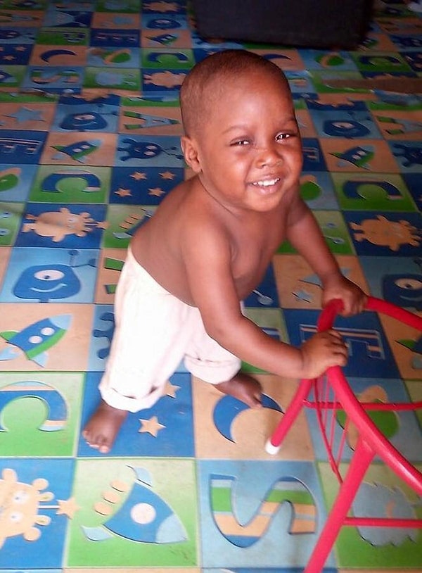 2. Сложно поверить, что целых 8 месяцев он боролся за свою жизнь один, на улице...