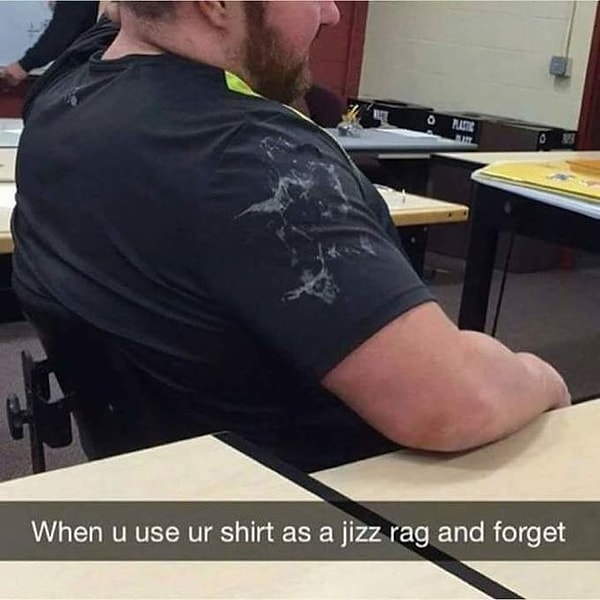 6. Проверяйте одежду перед выходом из дома, иначе все будут гадать в чем это ваша рубашка